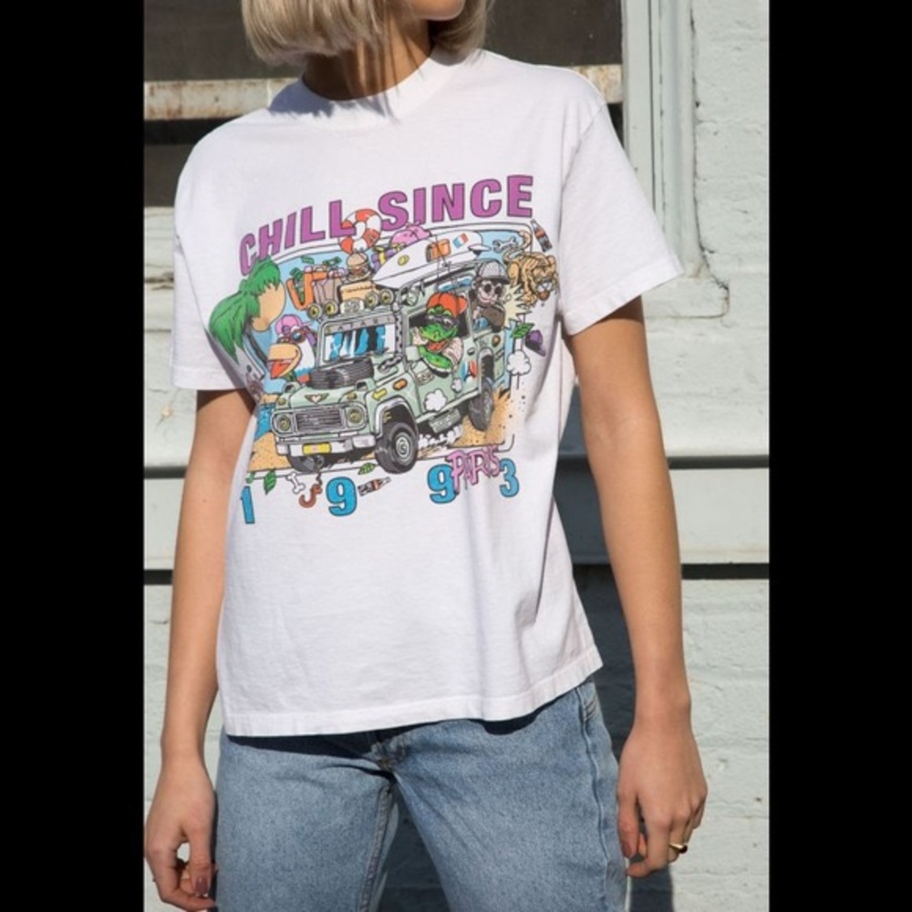 brandy Melville chill since Paris white T-shirt